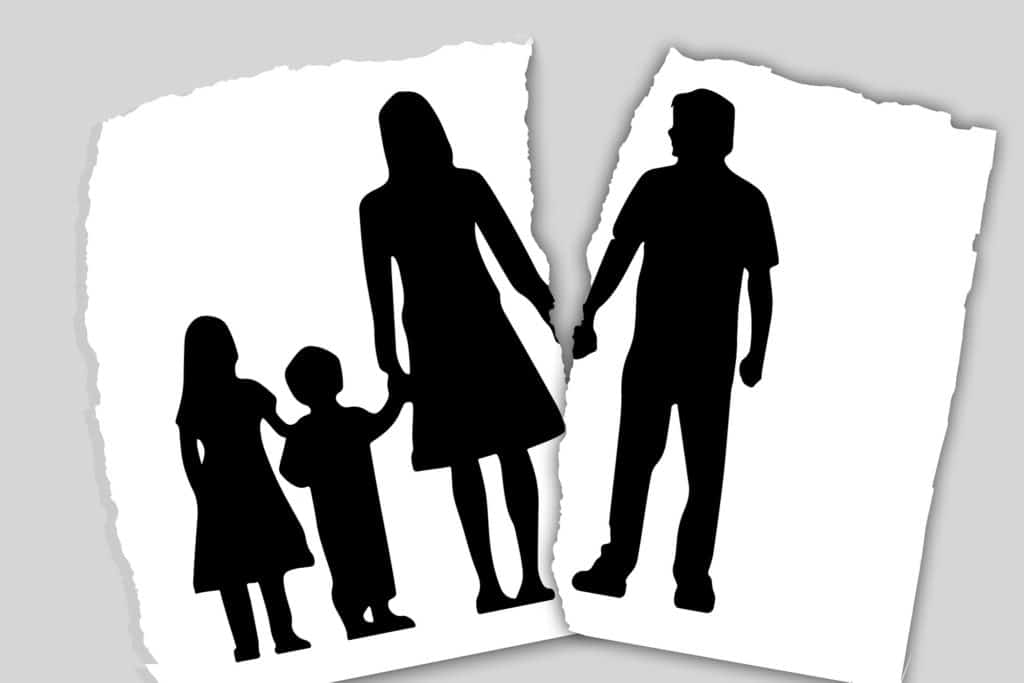 Procédure de garde d'enfants, détective privé et garde d'enfant, faire appel à u détective privé divorce, pension alimentaire, non-respect du droit de visite parent, divorce compliqué, mauvaise foi parent divorce,